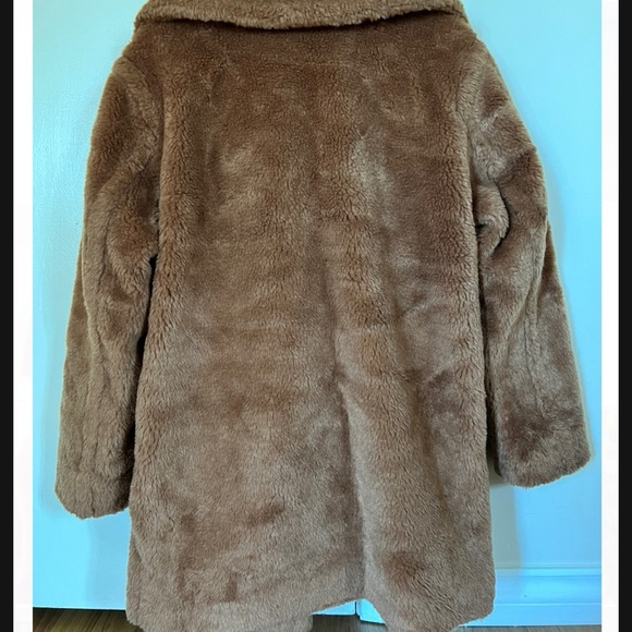 SOLD NWT Aritzia Babaton Teddy Coat - short - Picture 6 of 6